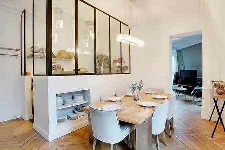 Semesterbostad Chic Au Coeur De Montorgueil 2bdr Paris